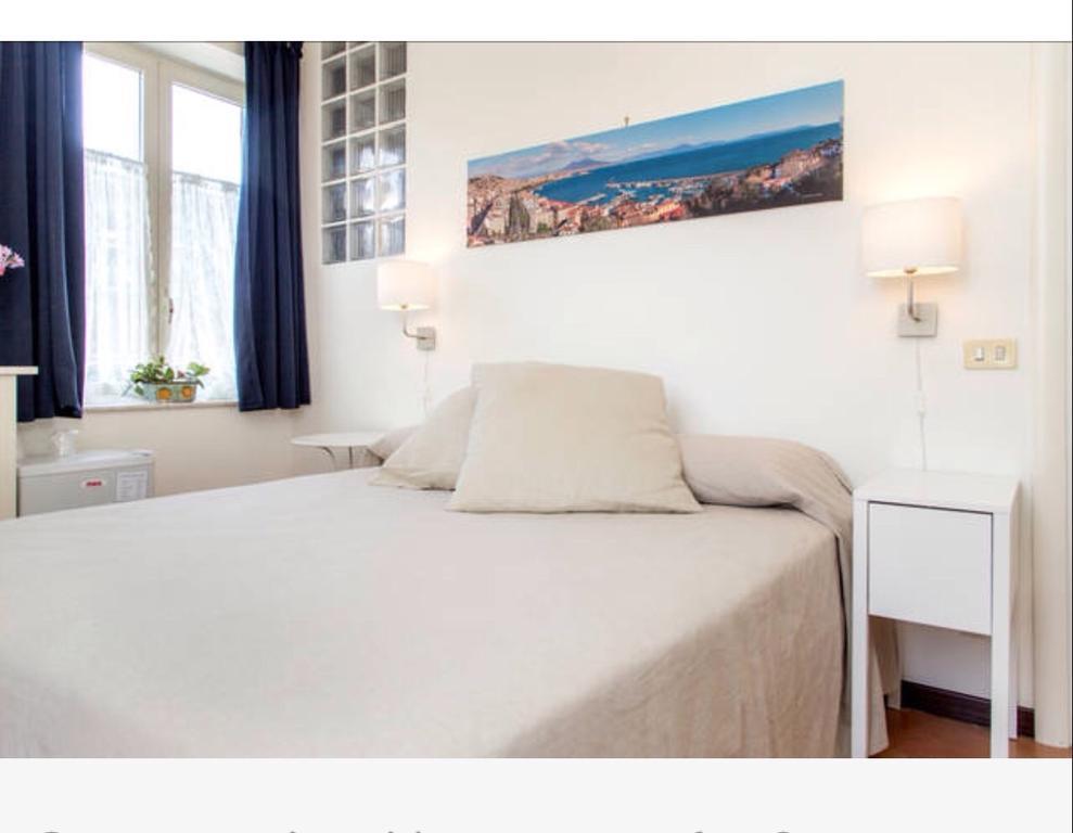 Terrazza Duomo Bed and Breakfast Napoli Værelse billede