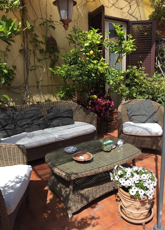 Terrazza Duomo Bed and Breakfast Napoli Eksteriør billede