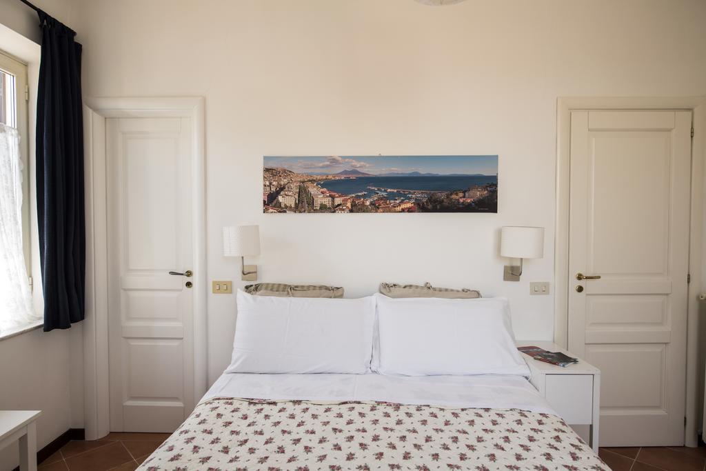 Terrazza Duomo Bed and Breakfast Napoli Eksteriør billede